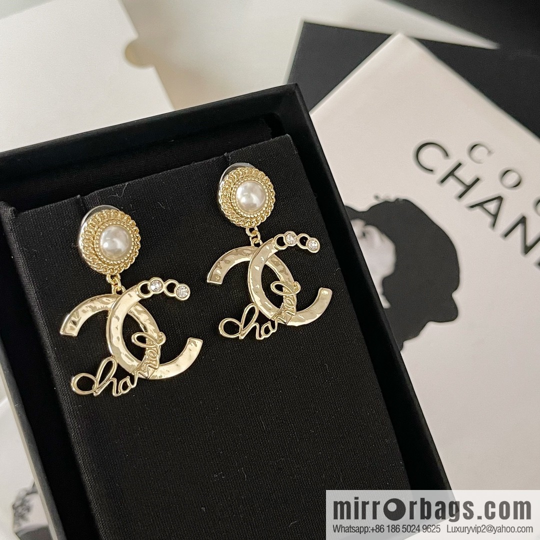 New ☑️ Chanel double c letter pearl stud earrings