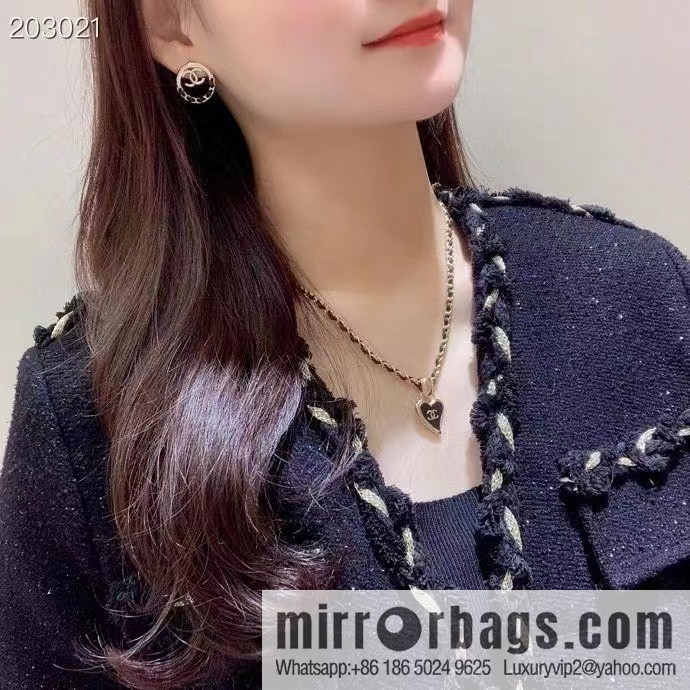 New ☑️ Chanel double c black leather rope stud earrings