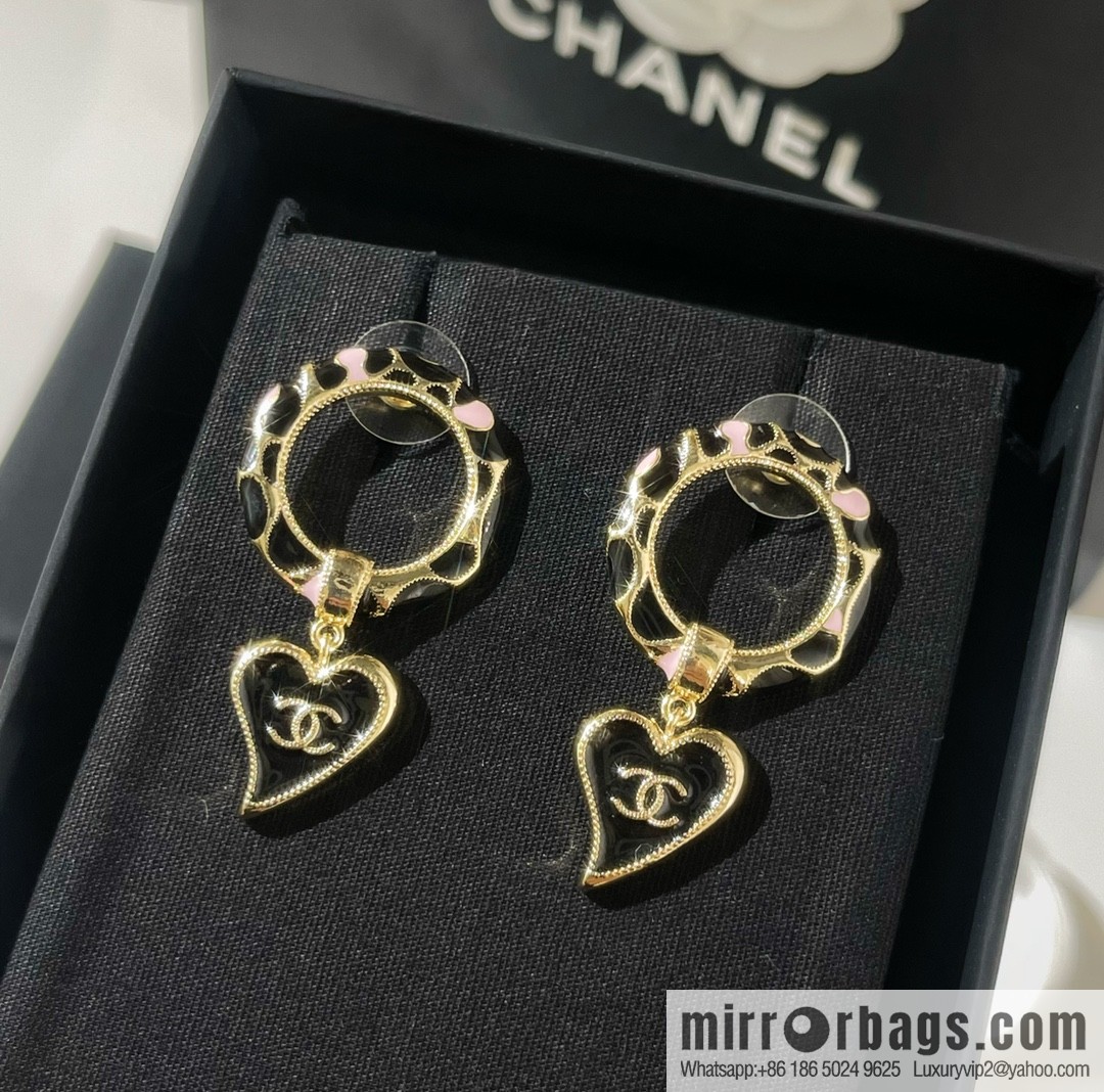 New ☑️ Chanel double c peach heart stud earrings