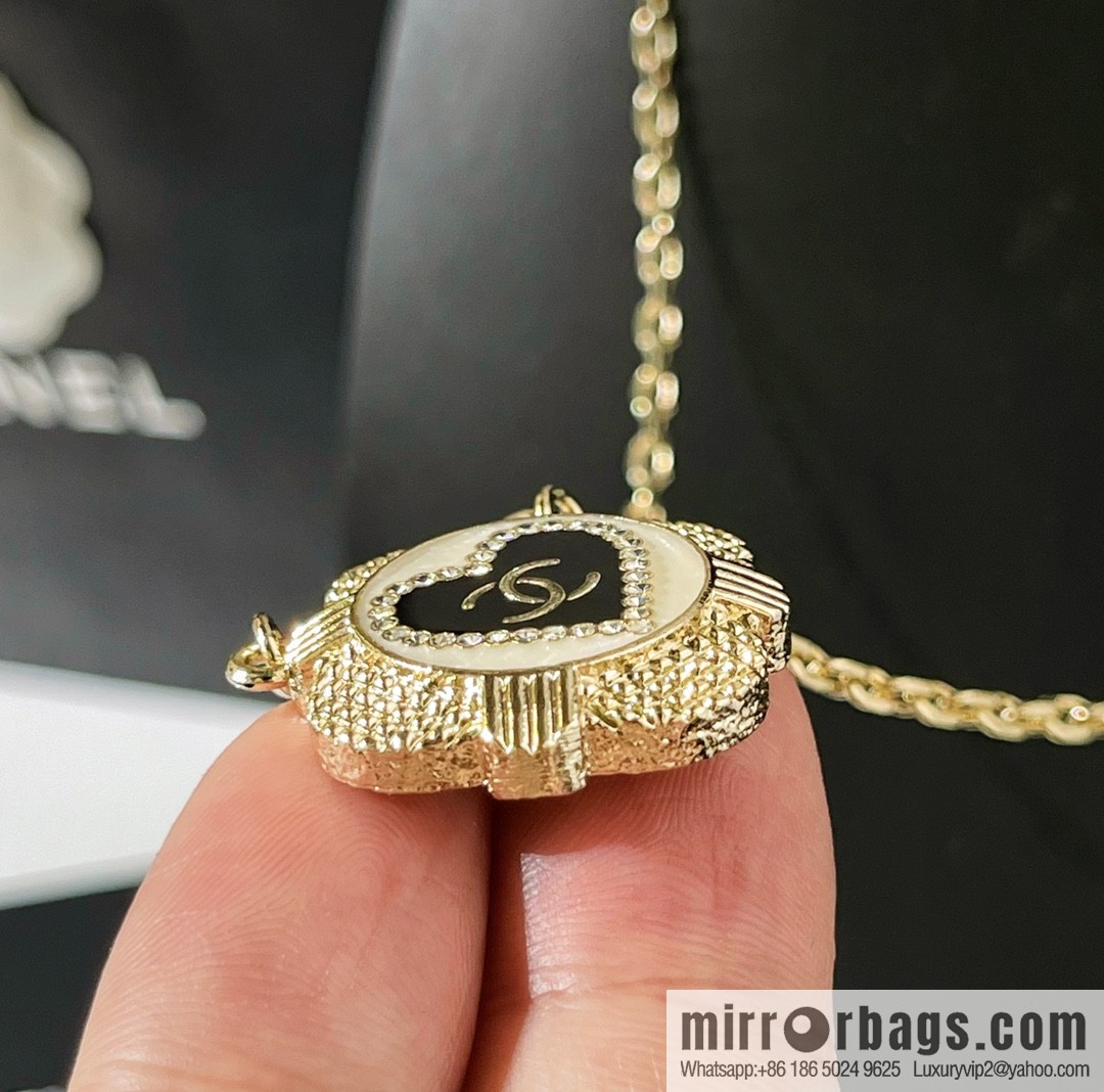 2021 new Chanel square spade heart double c necklace