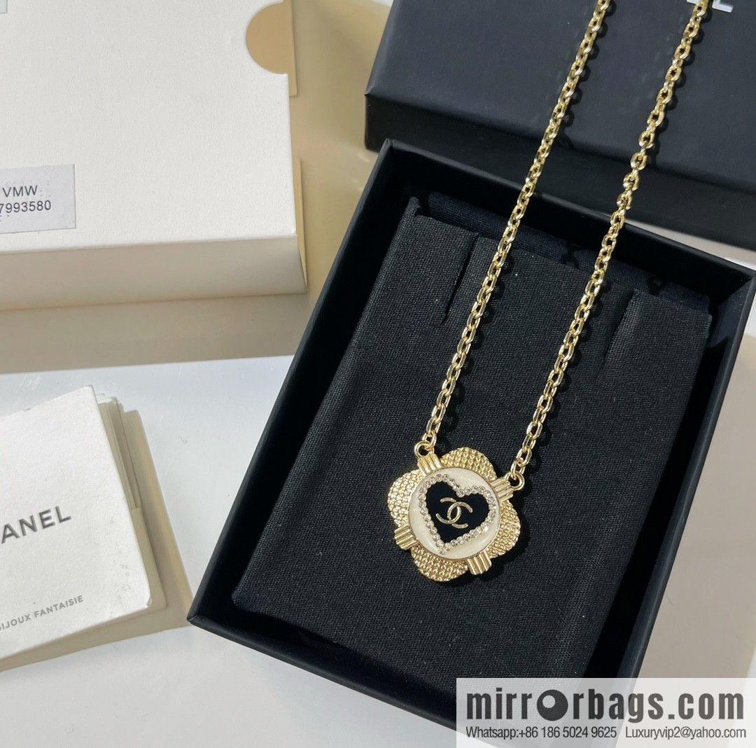2021 new Chanel square spade heart double c necklace