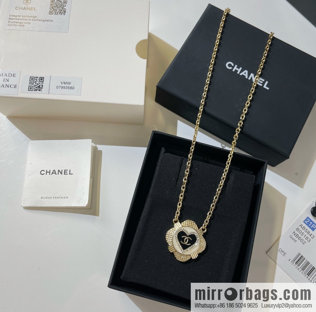 2021 new Chanel square spade heart double c necklace