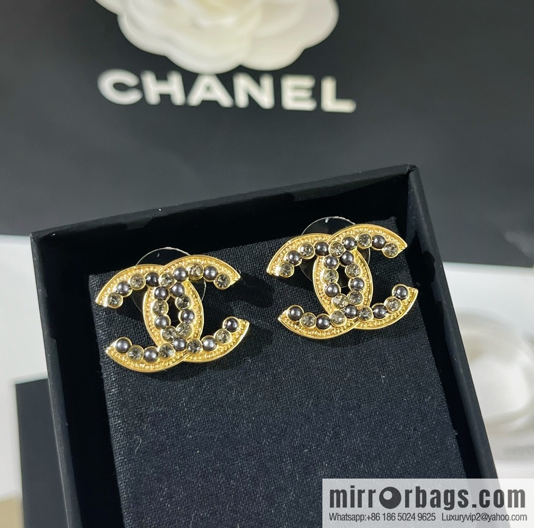 New ☑️ Chanel double c pearl stud earrings