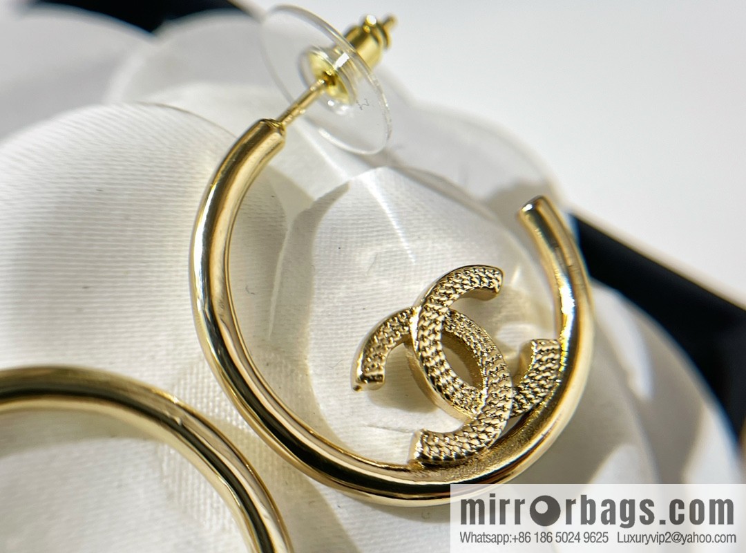 New ☑️ Chanel double c stud earrings