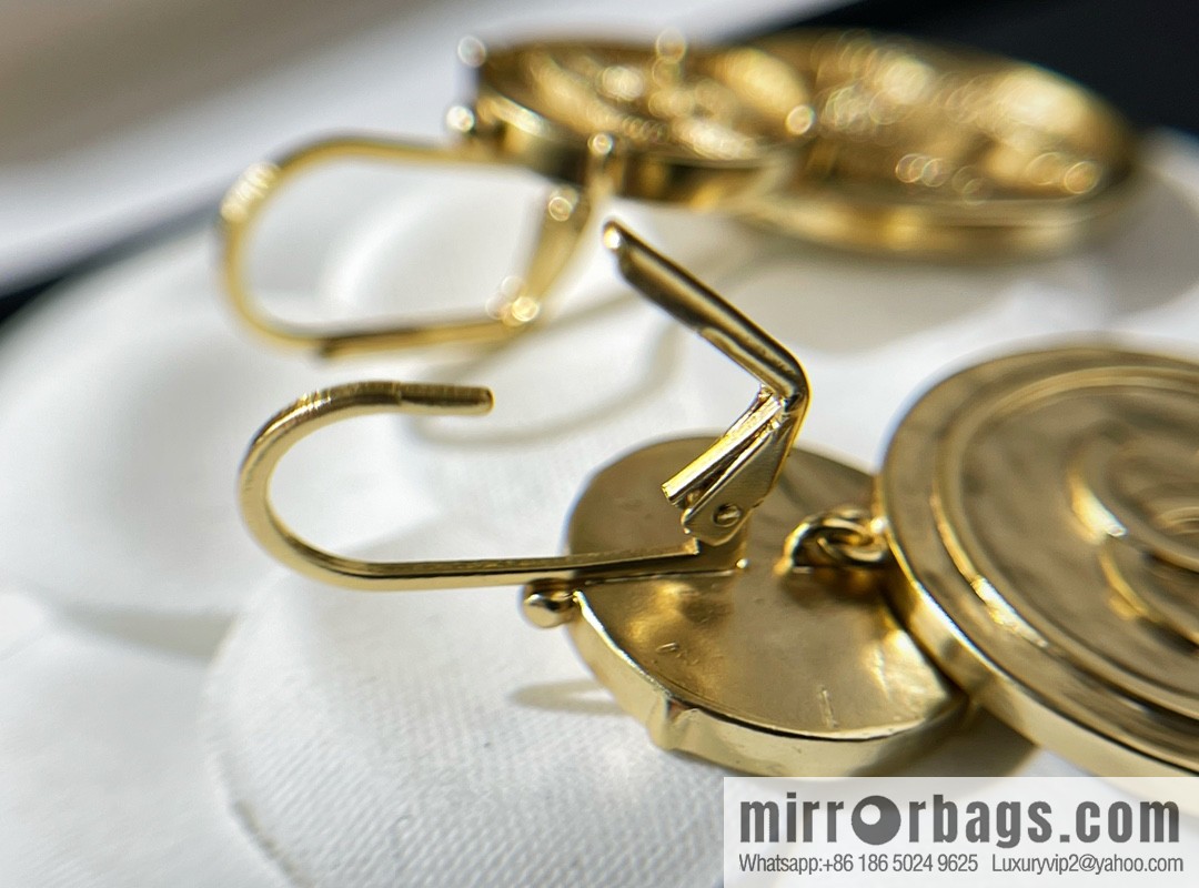 New ☑️ Chanel double c ancient round gold coin stud earrings