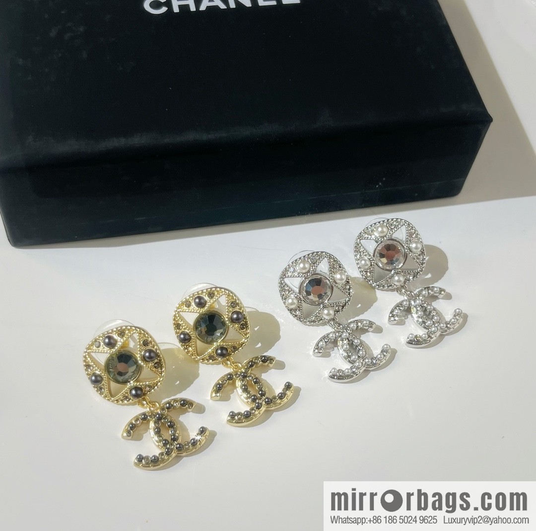 New ☑️ Chanel double c stud earrings