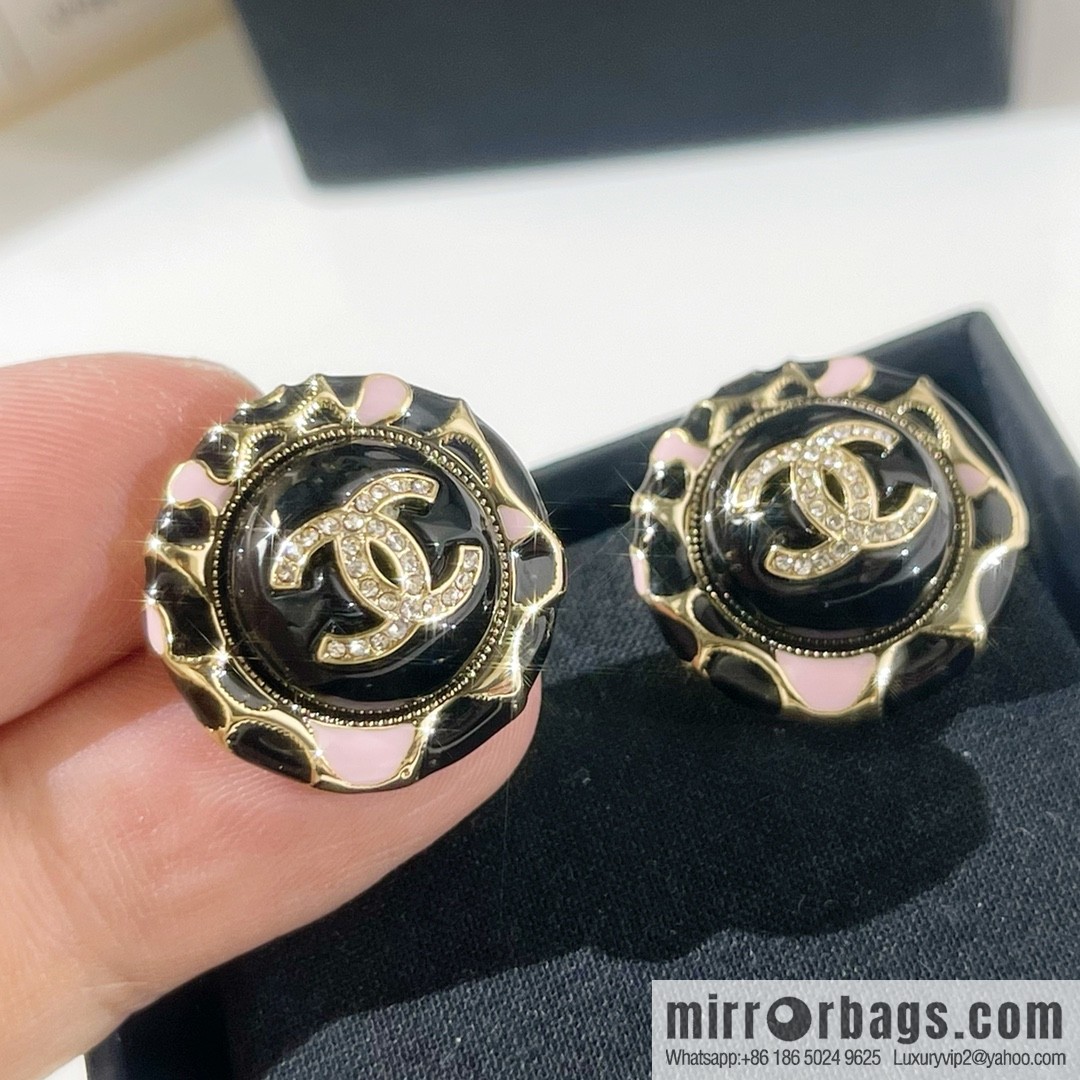 New ☑️ Chanel double c leopard print stud earrings