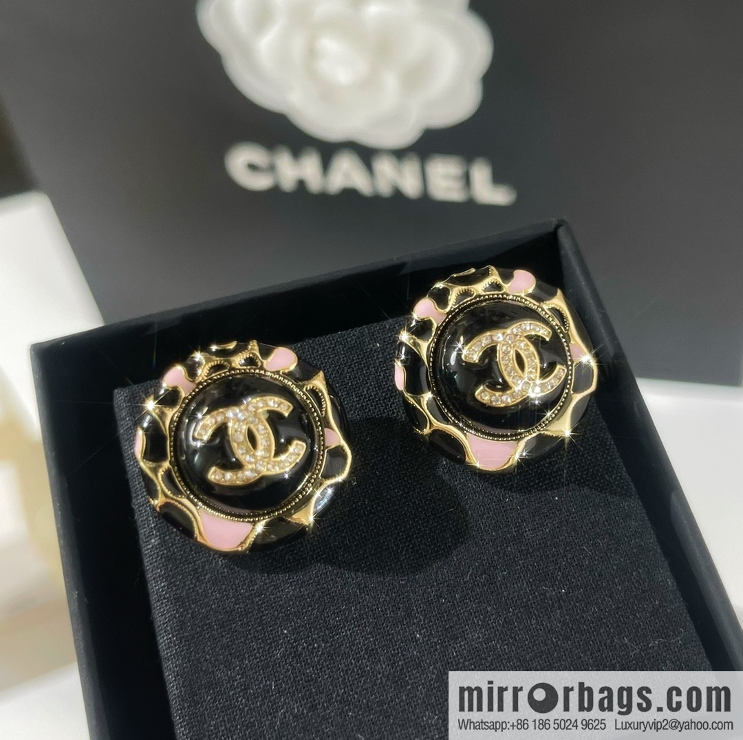 New ☑️ Chanel double c leopard print stud earrings