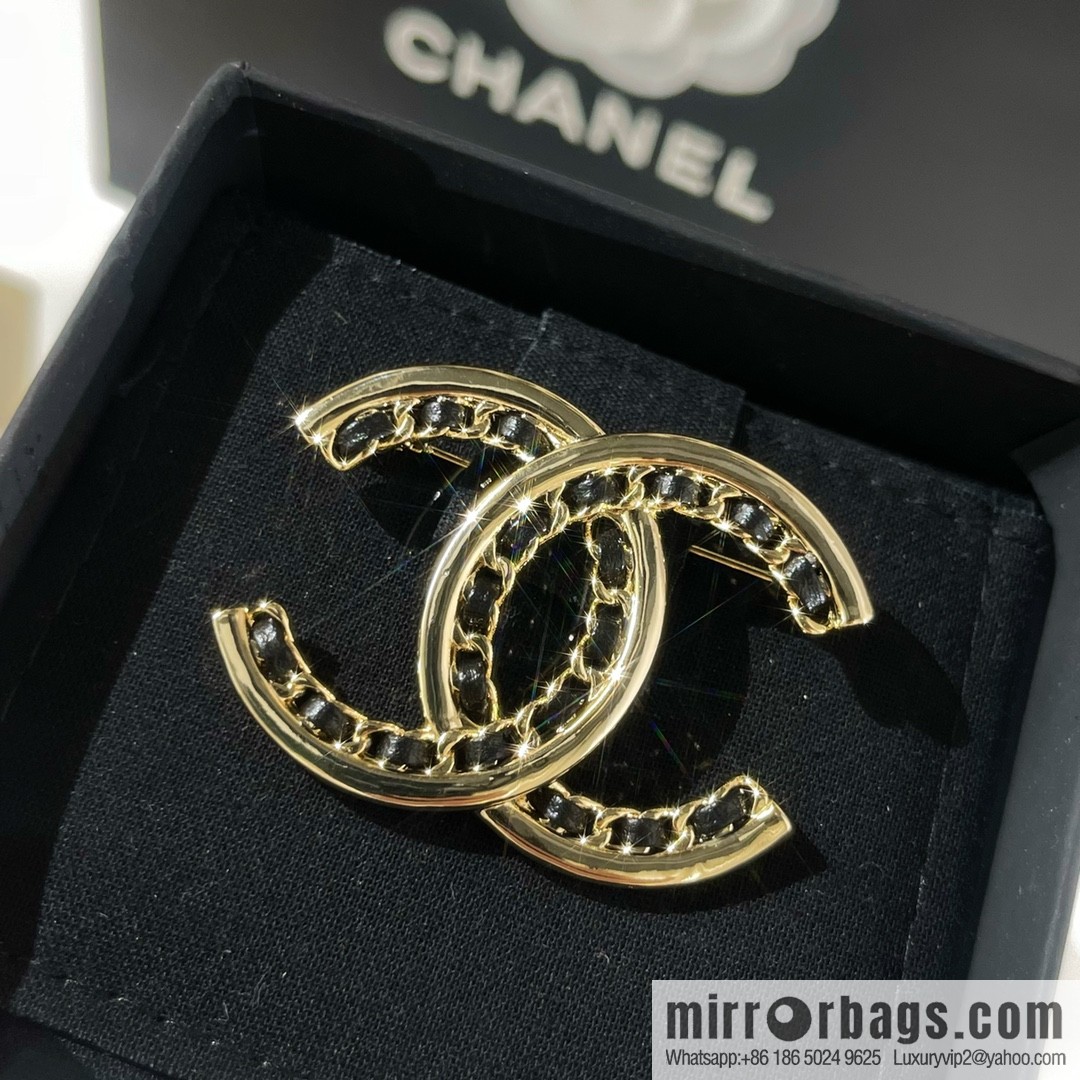 New ☑️ Chanel double c black leather rope brooch