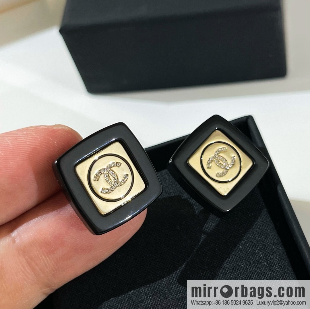 New ☑️ Chanel double c stud earrings