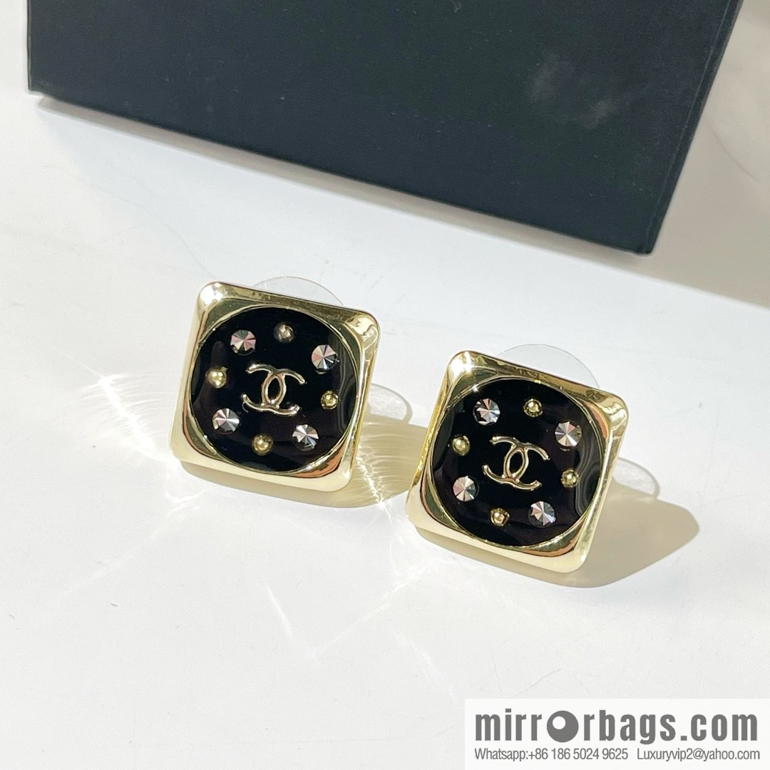 New ☑️ Chanel double c square stud earrings