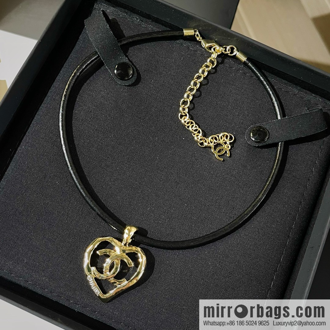 New ☑️ Chanel double c peach heart black leather rope choker necklace