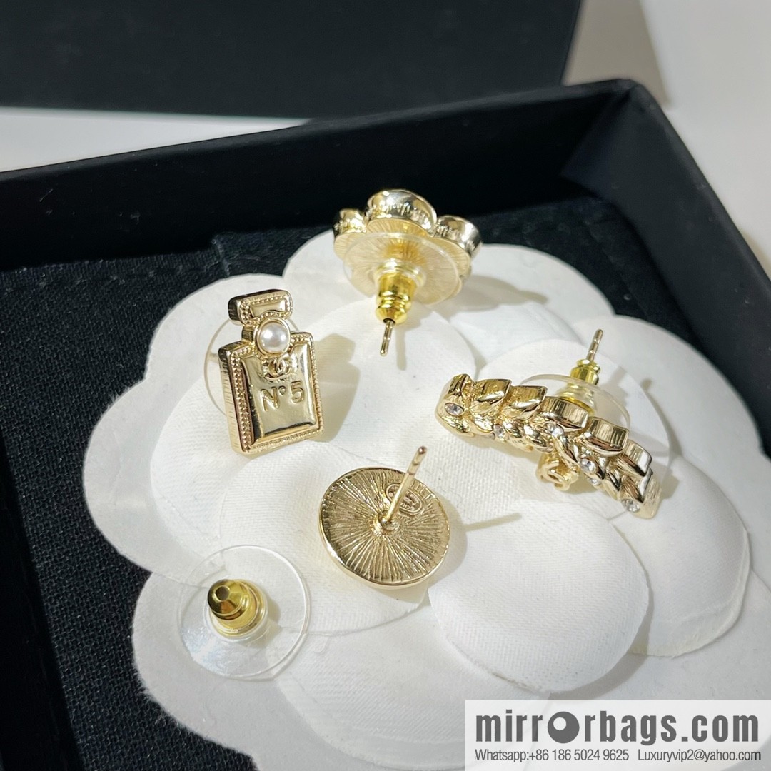 New ☑️ Chanel round double c wheat ear perfume bottle camellia stud earrings