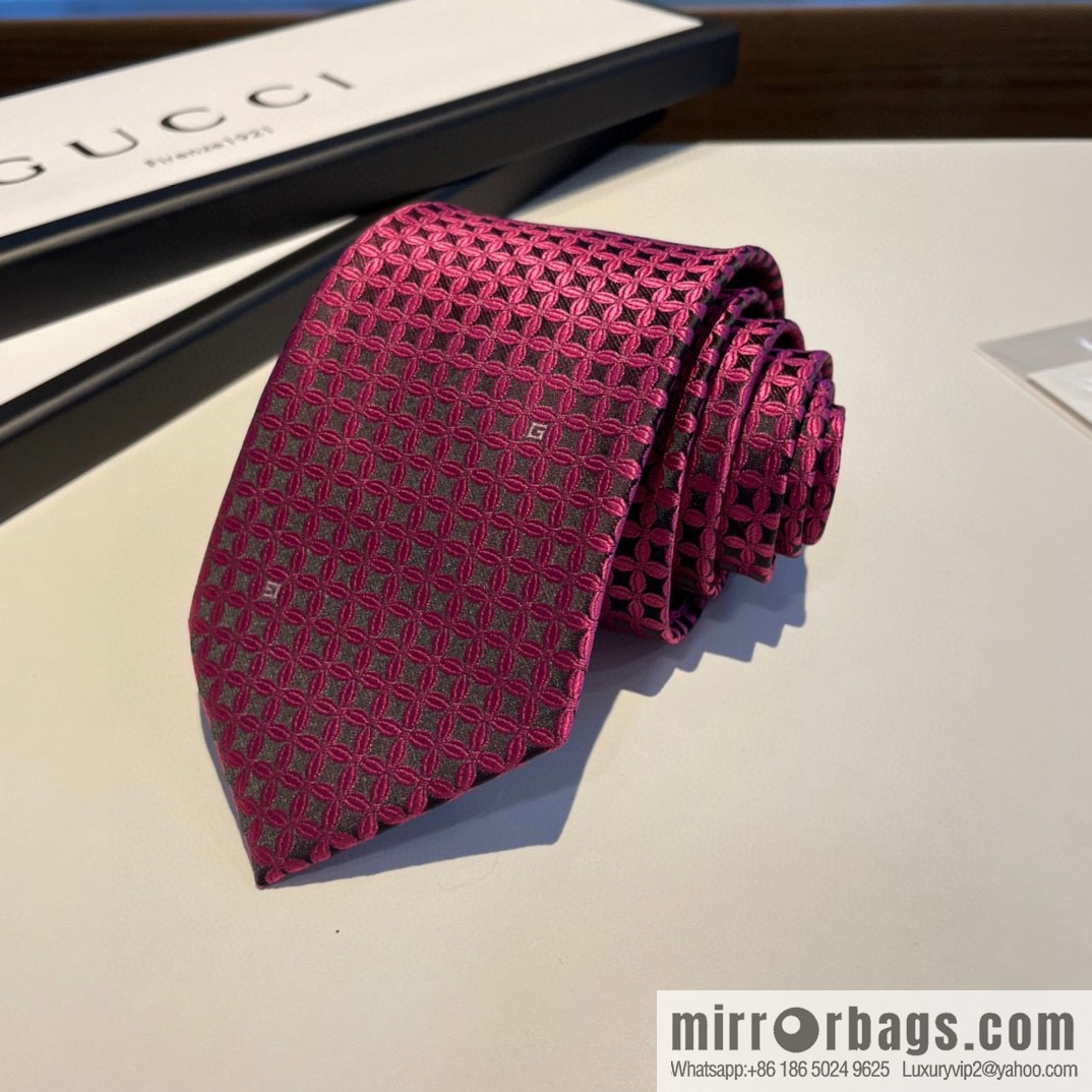 GUCCI Gucci 100% Top Jacquard Silk Men's Tie