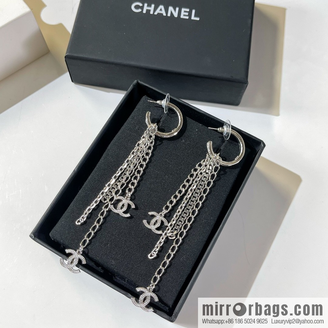 New ☑️ Chanel double c fringed stud earrings