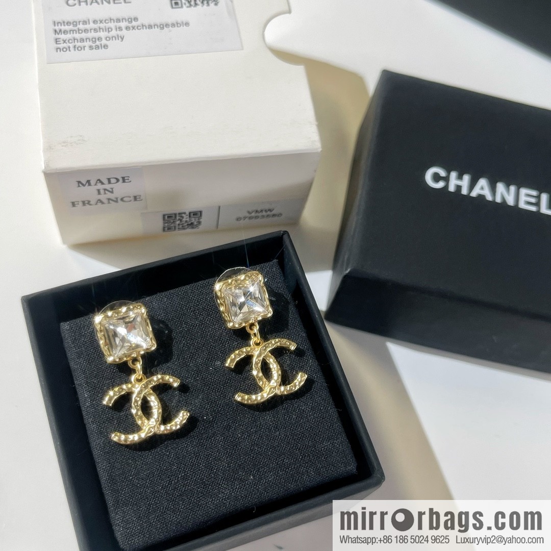 New ☑️ Chanel double c square diamond stud earrings