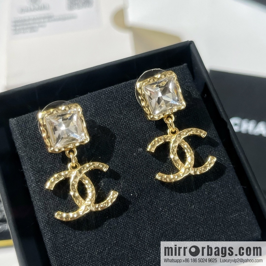 New ☑️ Chanel double c square diamond stud earrings
