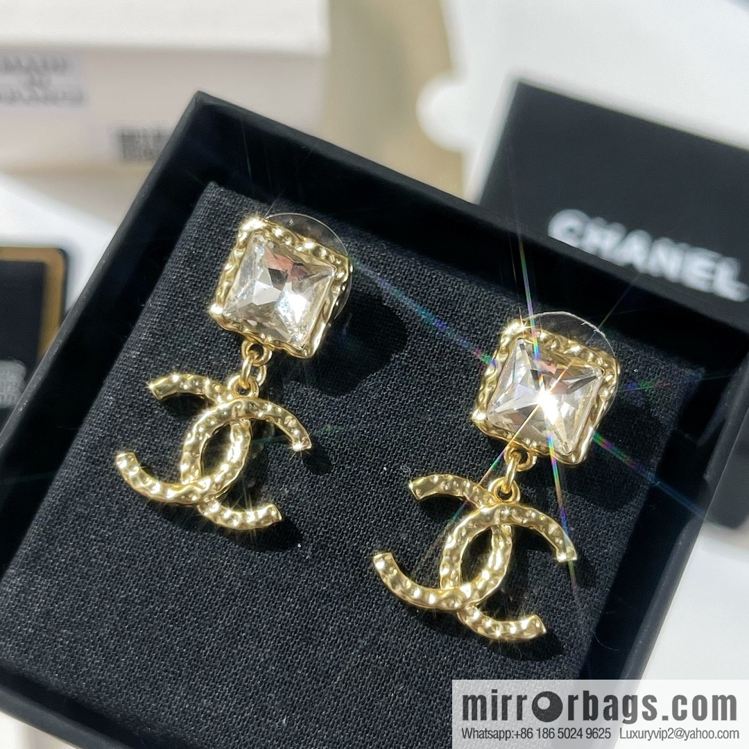New ☑️ Chanel double c square diamond stud earrings