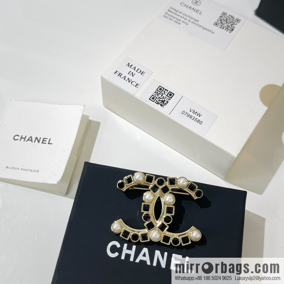 New ☑️ Chanel double c black square diamond pearl brooch