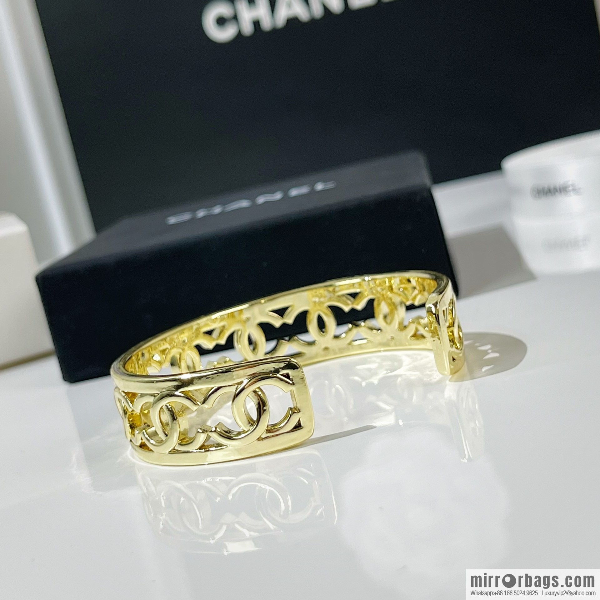 New ☑️ Chanel double c cut-out bracelet