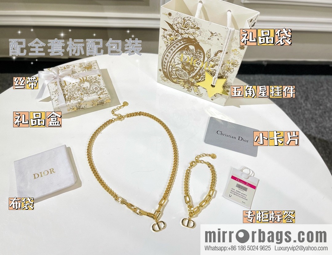 New ☑️ Dior gold CD necklace bracelet