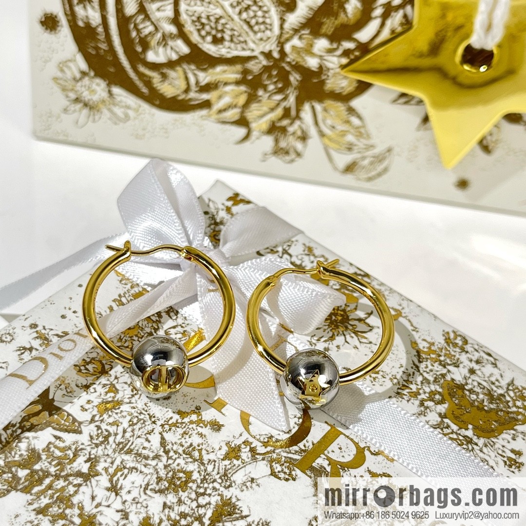 New ☑️ Dior gold CD pearl earrings