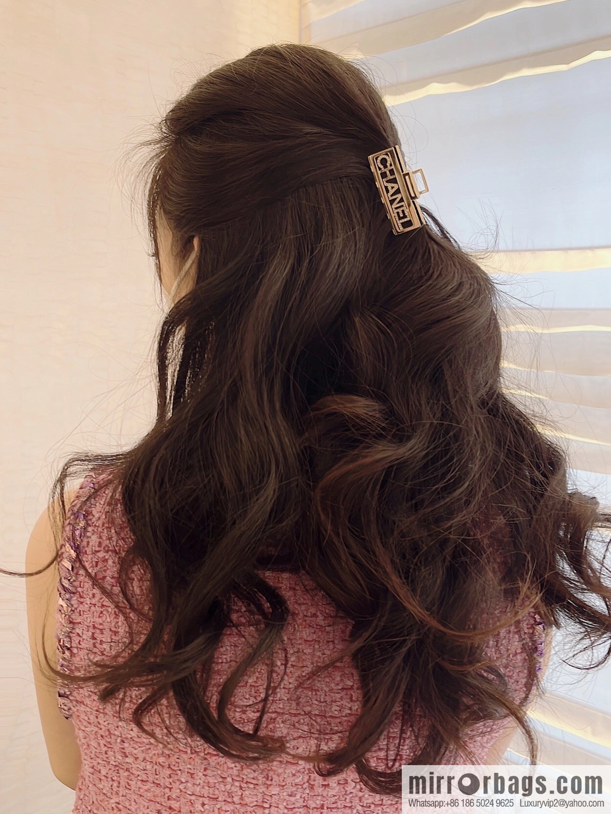 New ☑️ Chanel cut-out with drill letter hairpin hairpin
