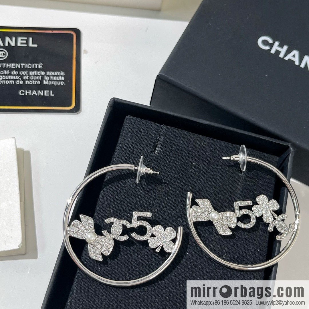 New ☑️ Chanel double c bow 5 word four leaf clover stud earrings