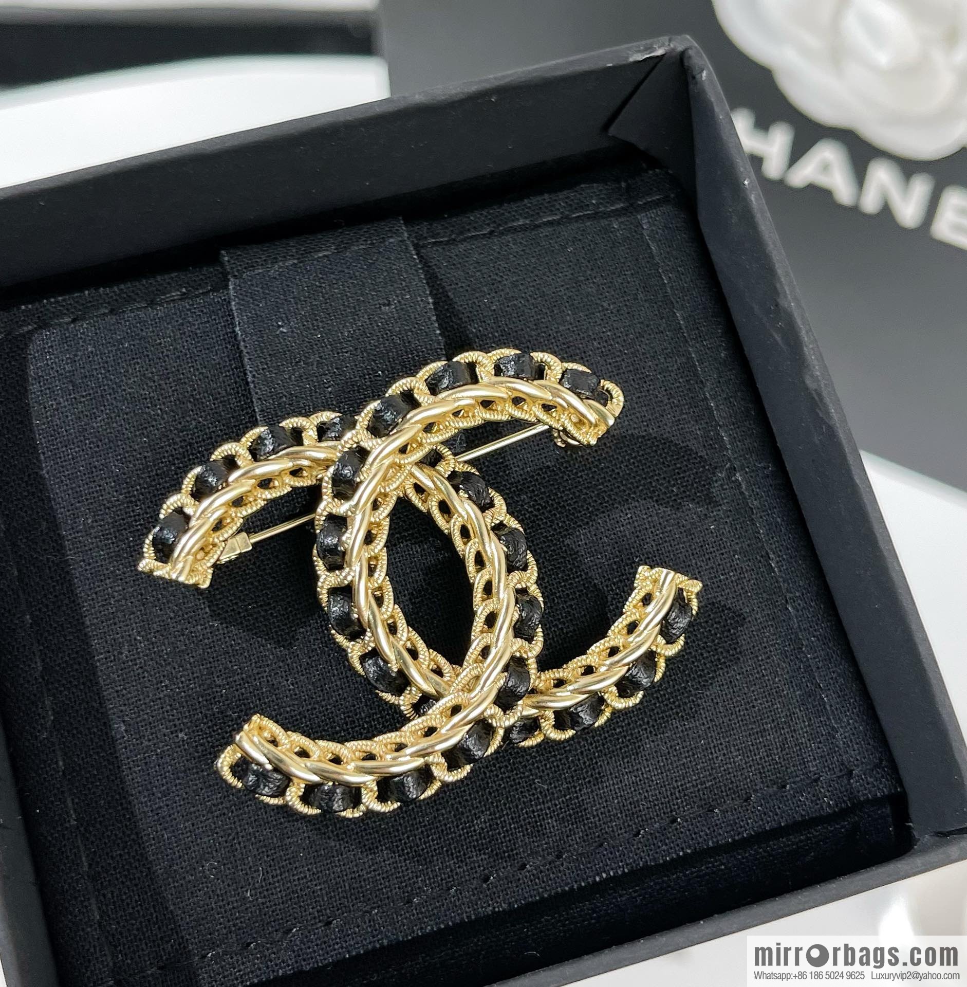 New ☑️ Chanel double c black leather rope brooch