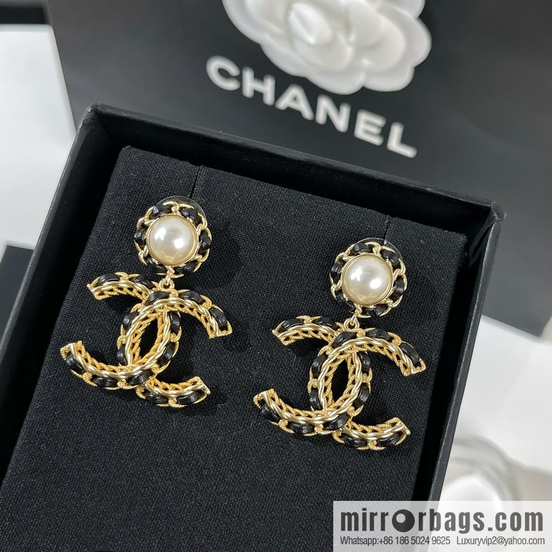 New ☑️ Chanel double c black leather rope stud earrings