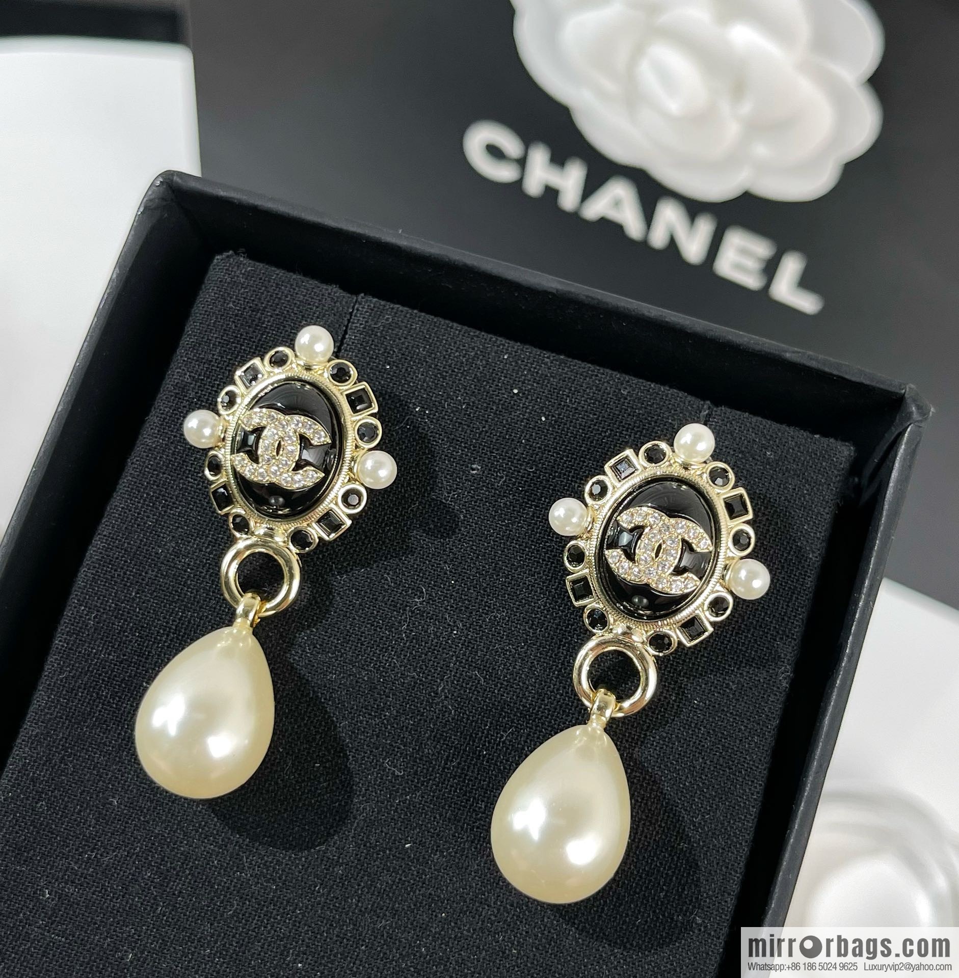 New ☑️ Chanel double c pearl stud earrings