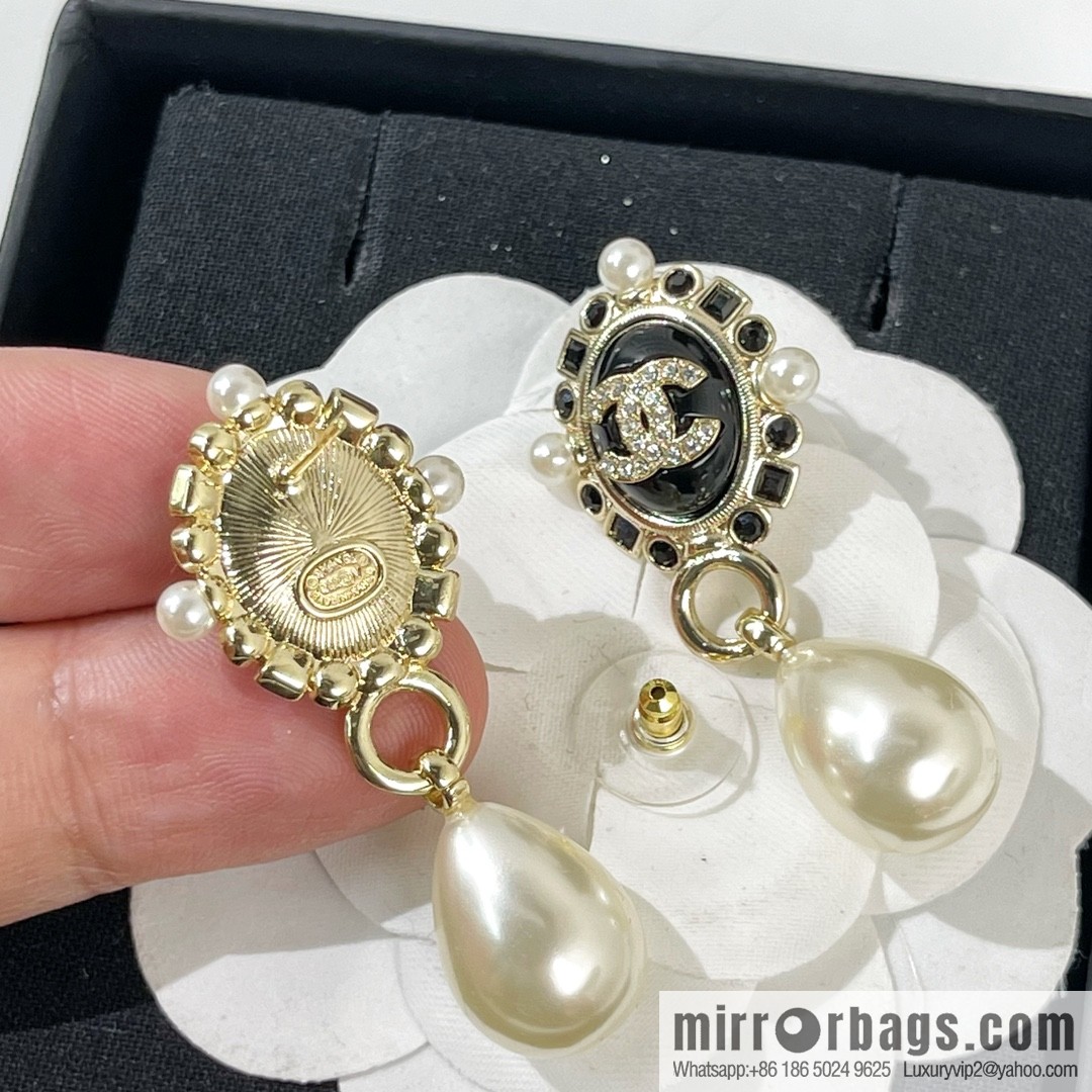 New ☑️ Chanel double c pearl stud earrings