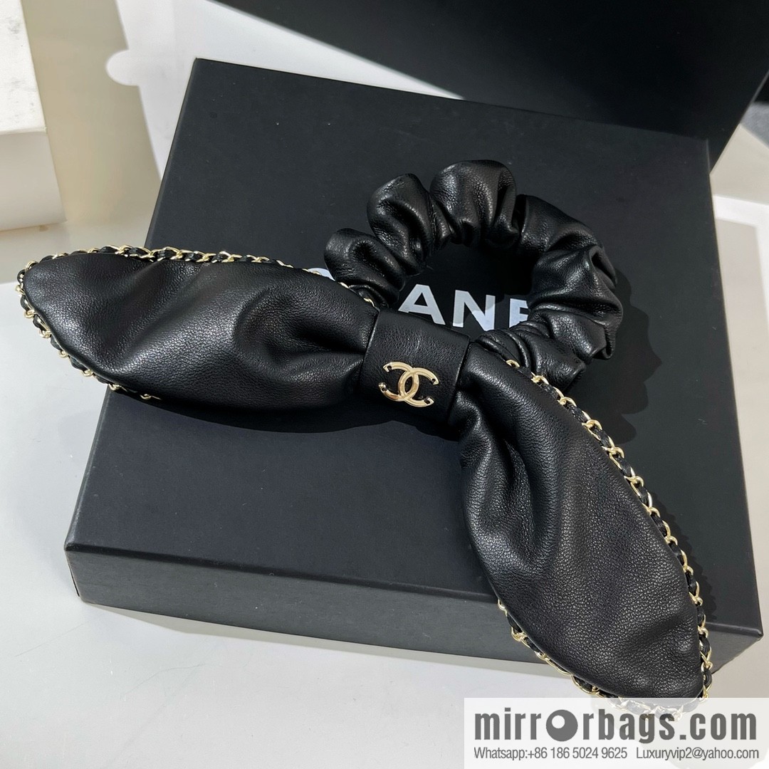 New ☑️ Chanel double c full diamond bow small sheepskin hair rope, hand rope