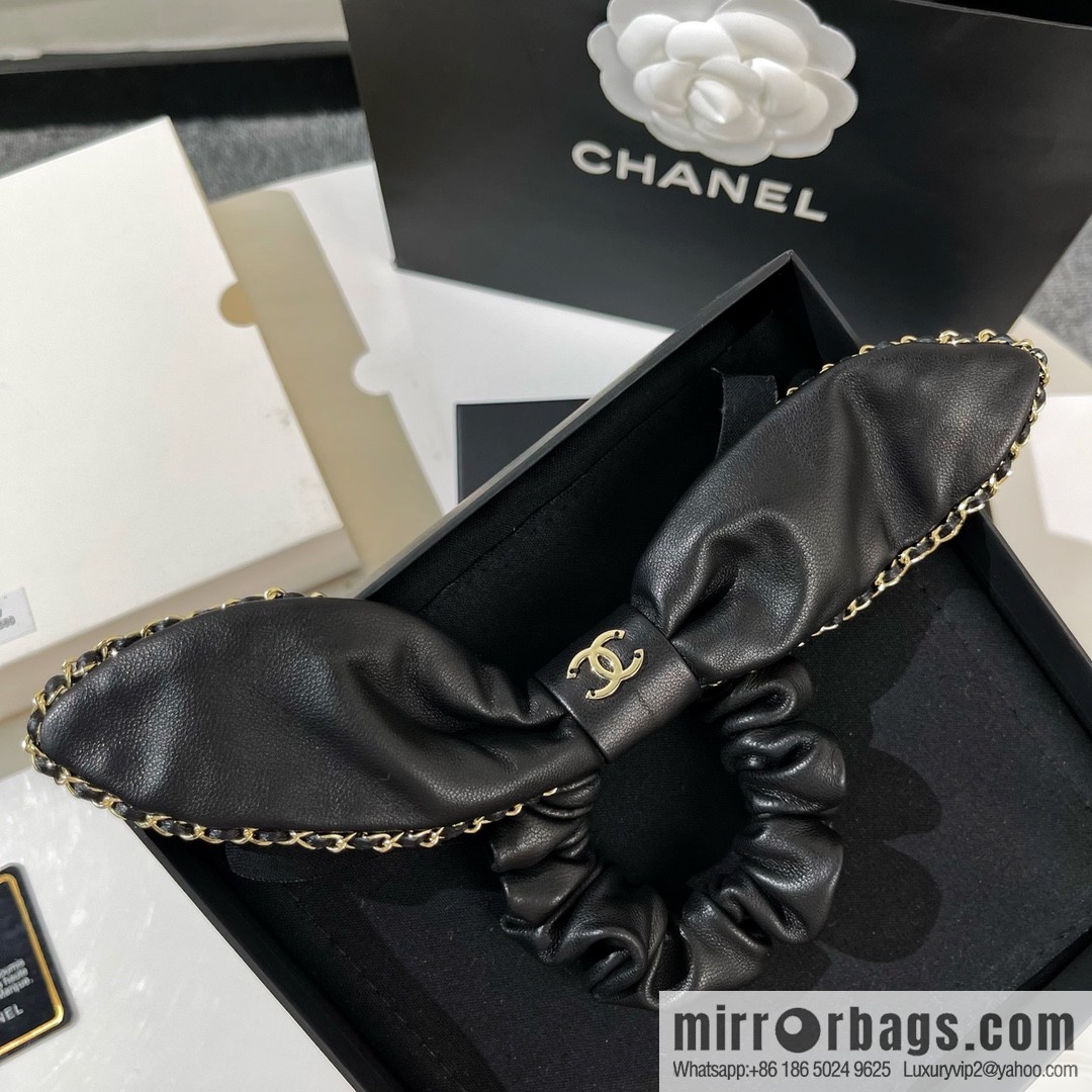 New ☑️ Chanel double c full diamond bow small sheepskin hair rope, hand rope