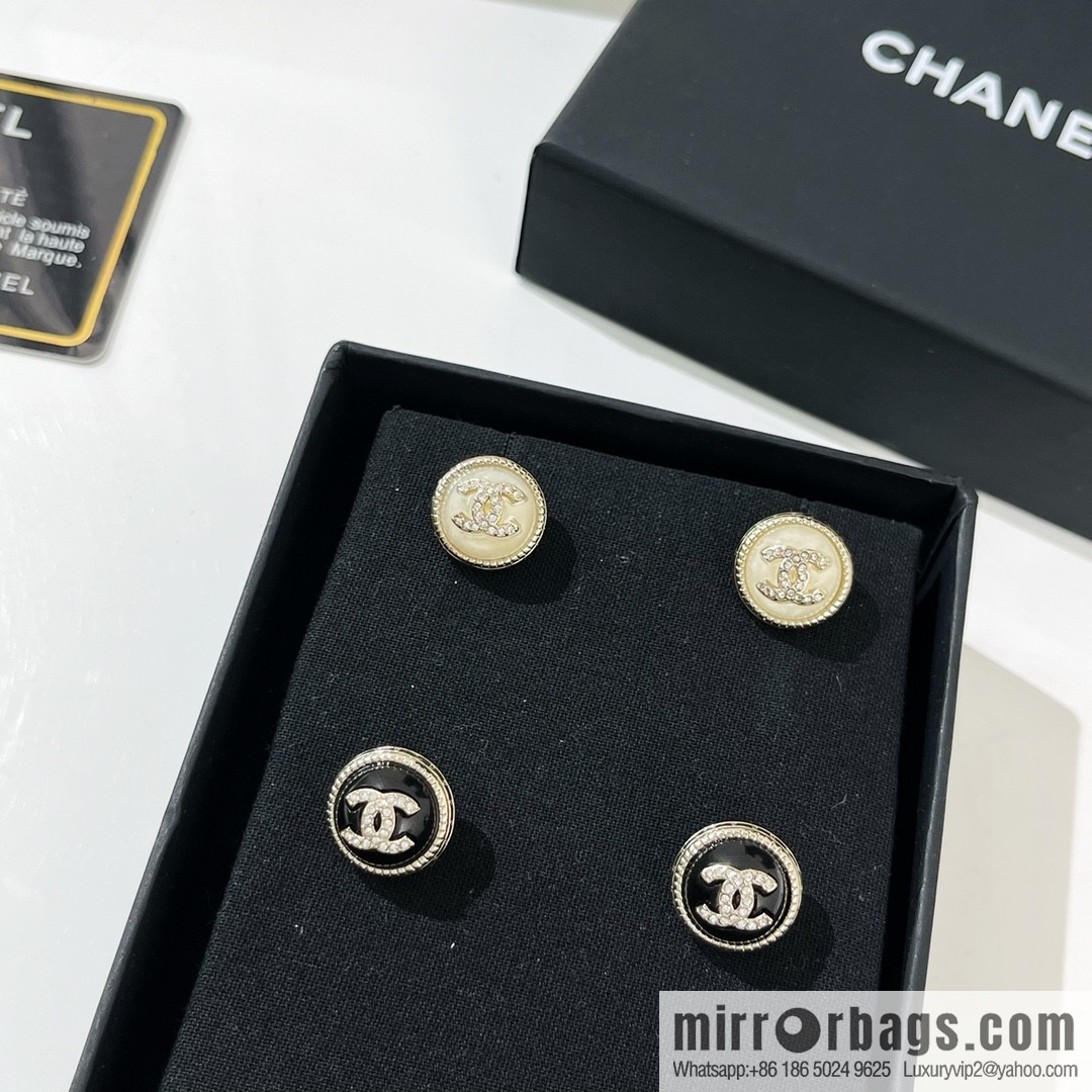 New ☑️ Chanel double c full diamond, black and white beads, stud earrings
