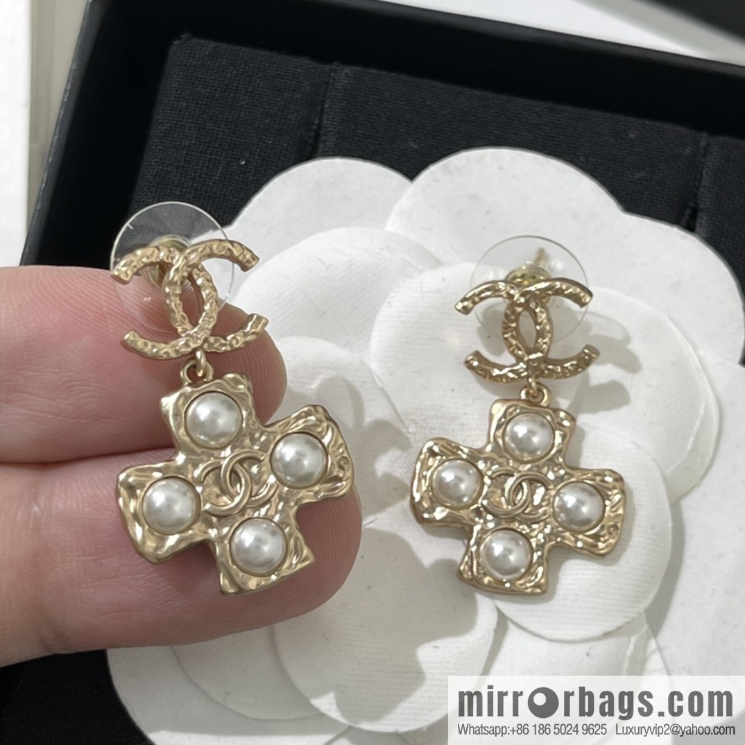New ☑️ Chanel double c cross pearl stud earrings