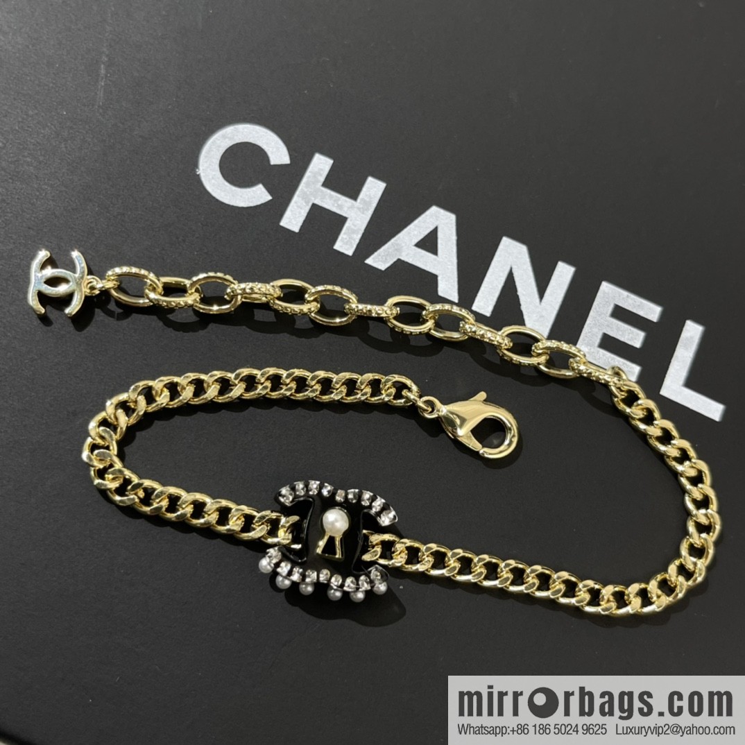 New ☑️ Chanel acrylic pearl necklace bracelet