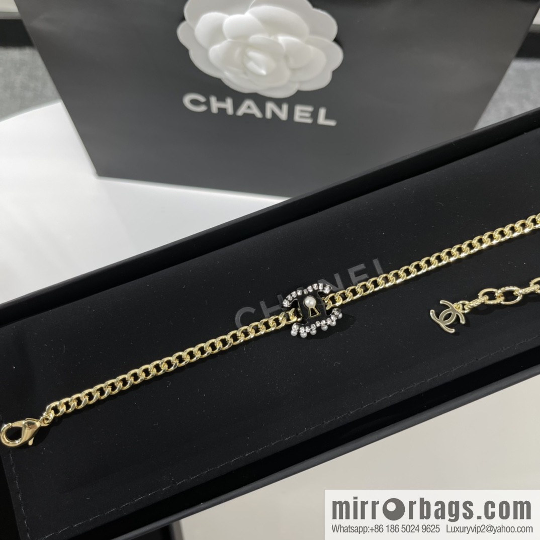 New ☑️ Chanel acrylic pearl necklace bracelet