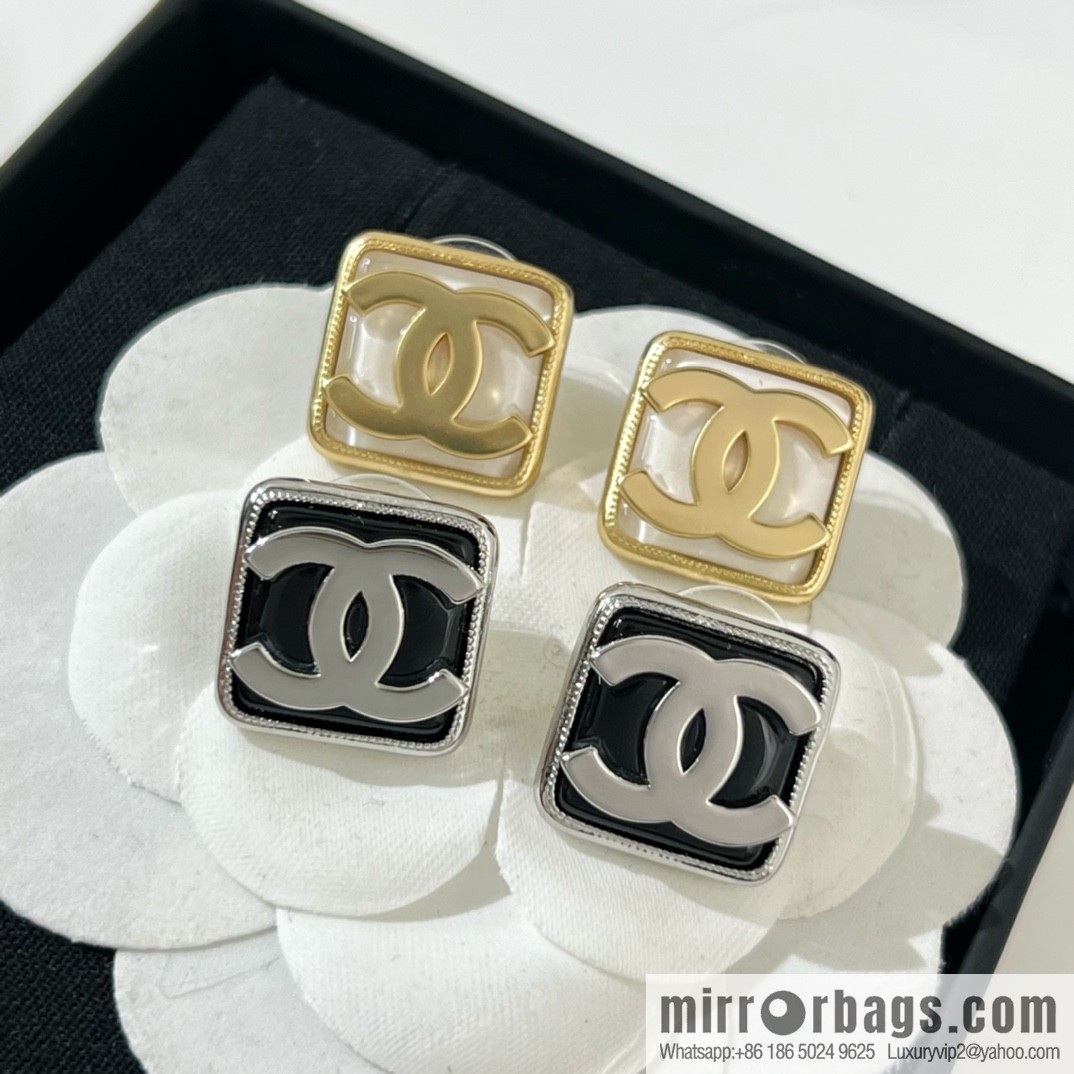 New ☑️ Chanel double c square black and white stud earrings
