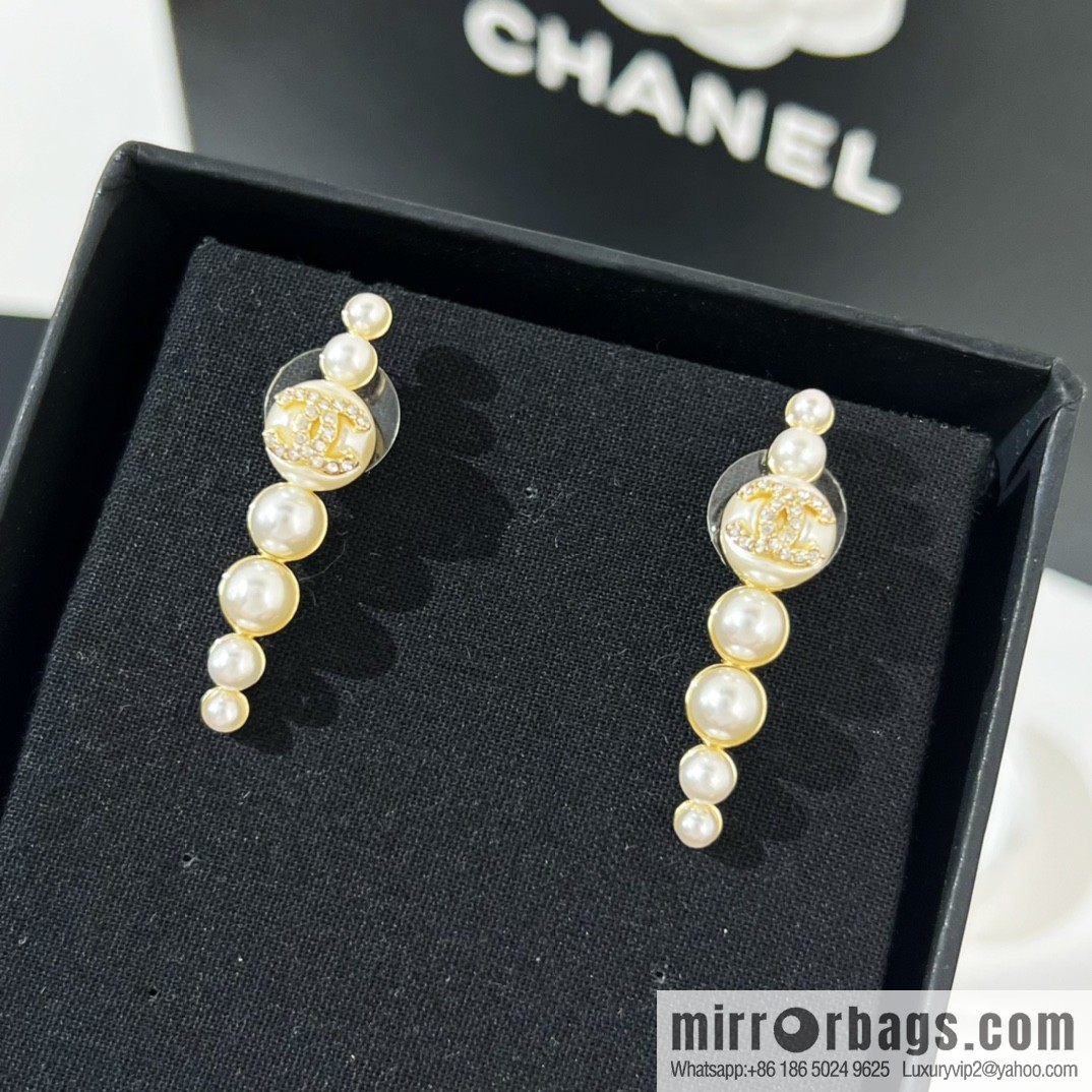 New ☑️ Chanel double c pearl stud earrings