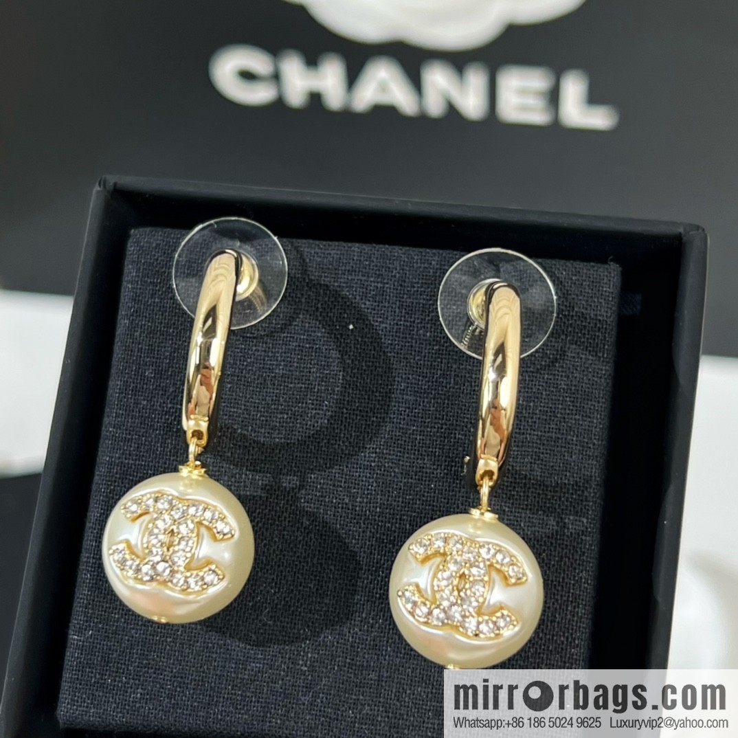 New ☑️ Chanel double c pearl stud earrings