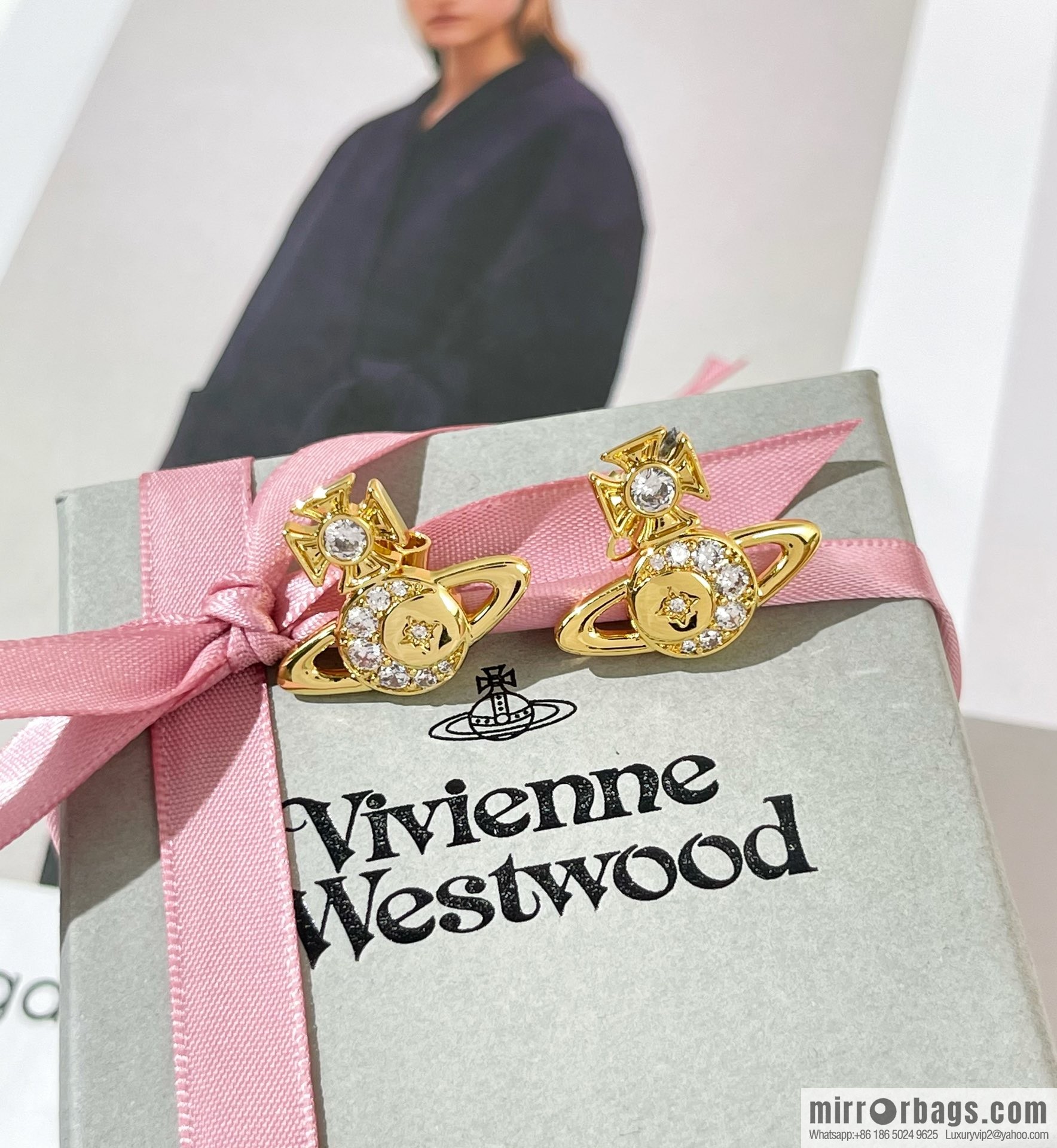 New ☑️ Vivienne Westwood Queen Mother full diamond Saturn stud earrings