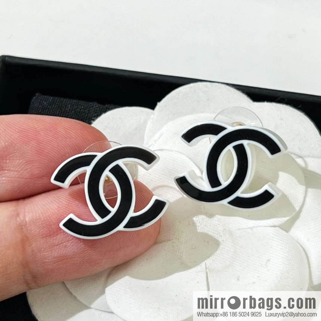 New ☑️ Chanel double c acrylic stud earrings