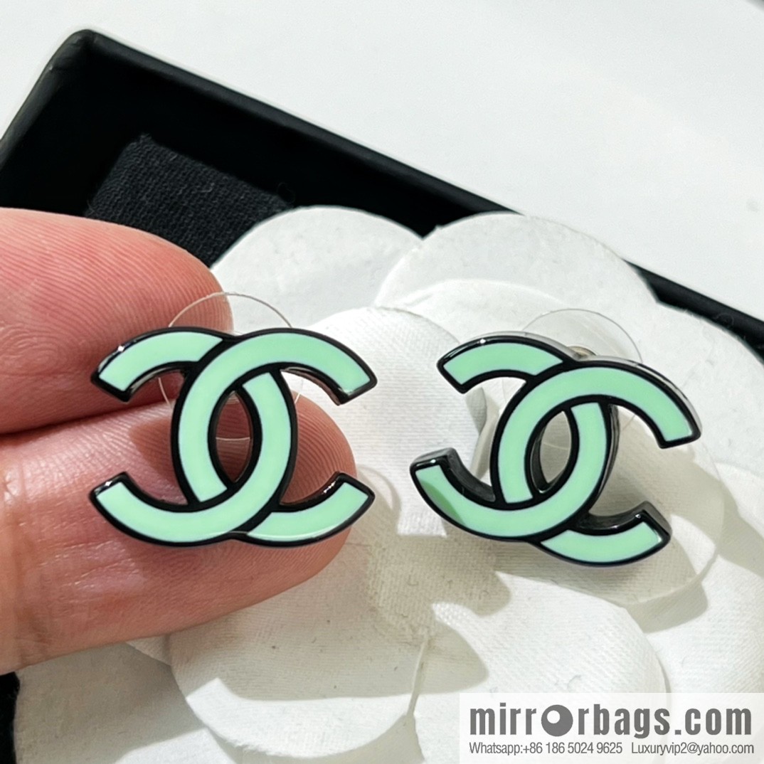 New ☑️ Chanel double c acrylic stud earrings