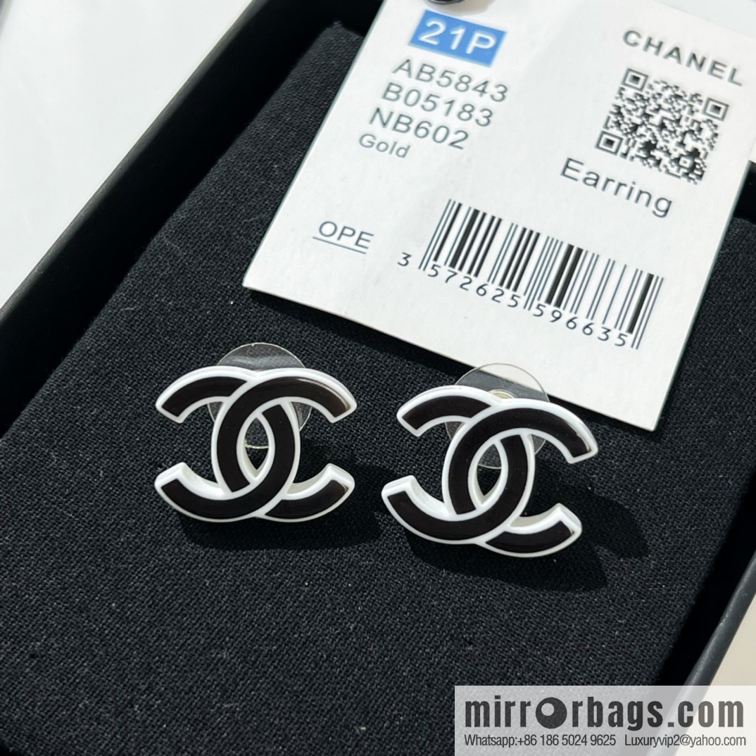 New ☑️ Chanel double c acrylic stud earrings