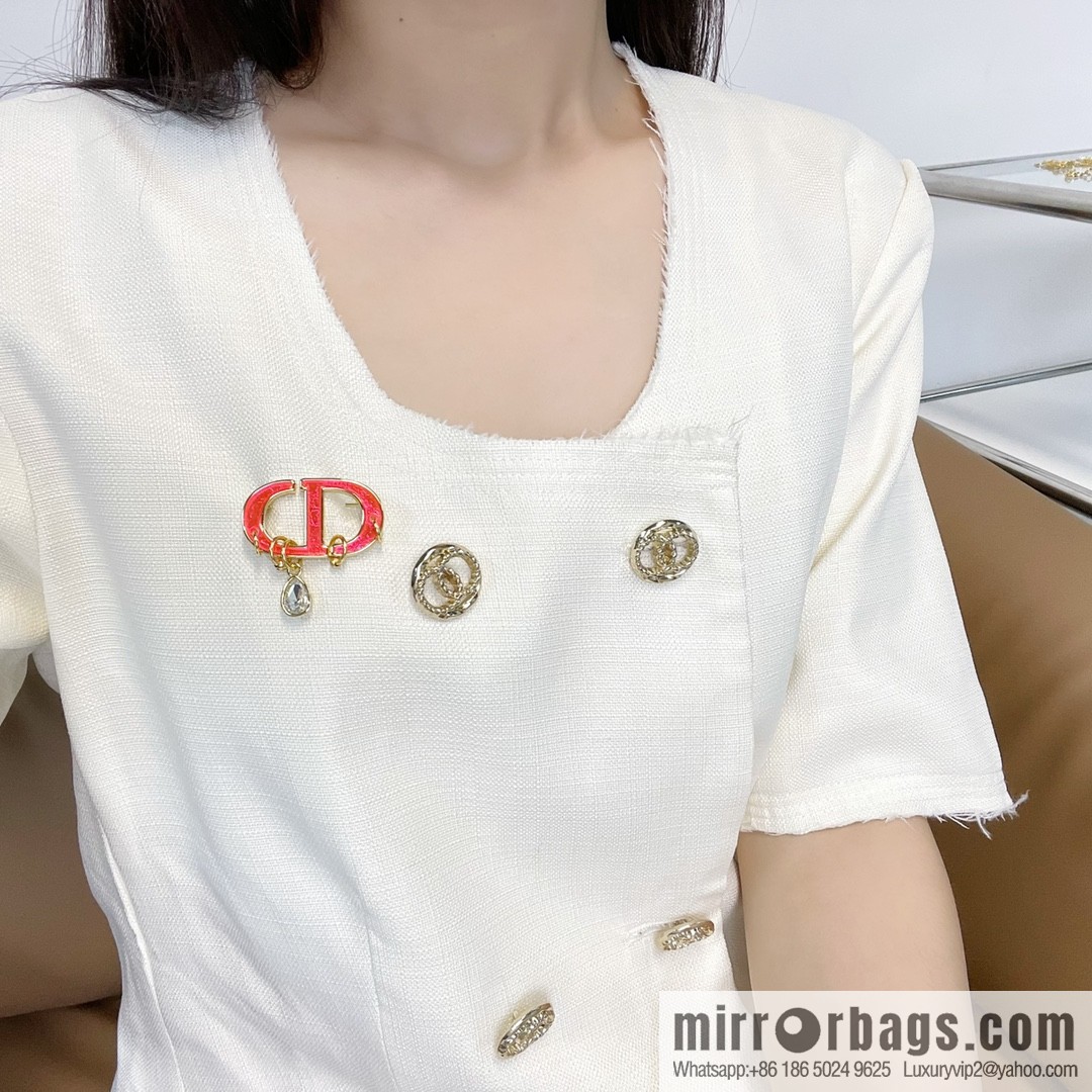 New ☑️ Dior CD brooch necklace earrings