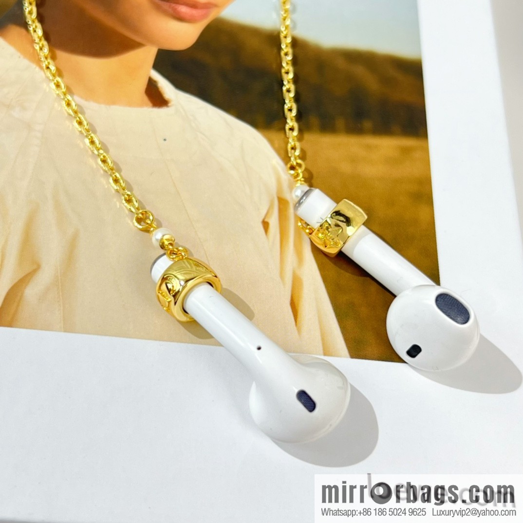 New ☑️ Dior CD Glazed Bead Headphone Chain