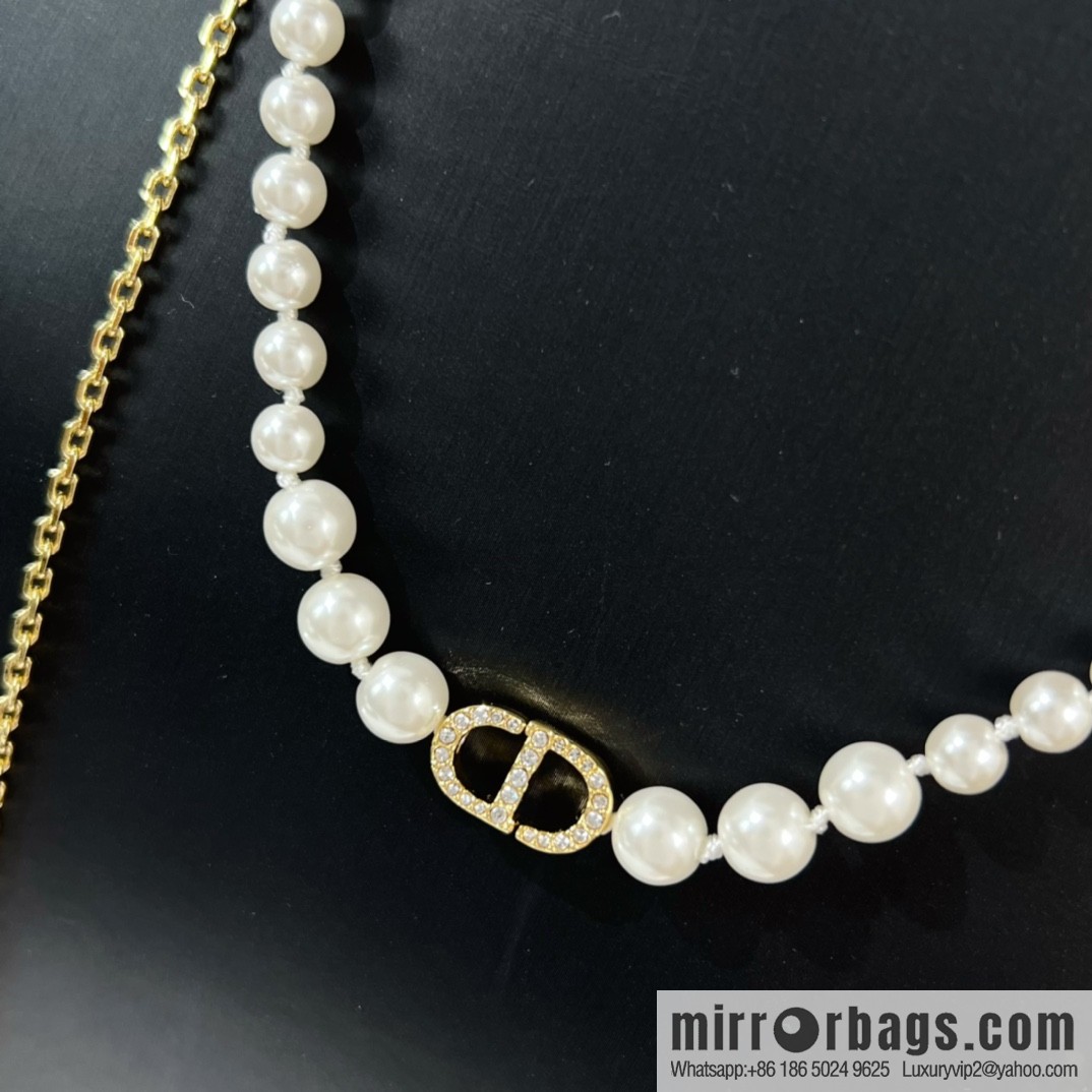 New ☑️ Dior Full Diamond CD Pearl Headphone Chain