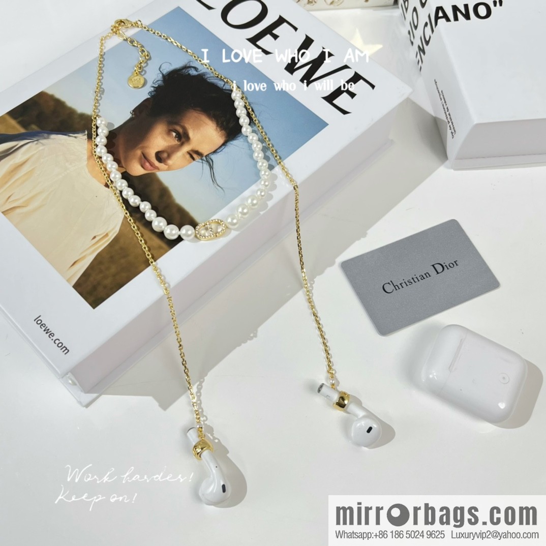 New ☑️ Dior Full Diamond CD Pearl Headphone Chain