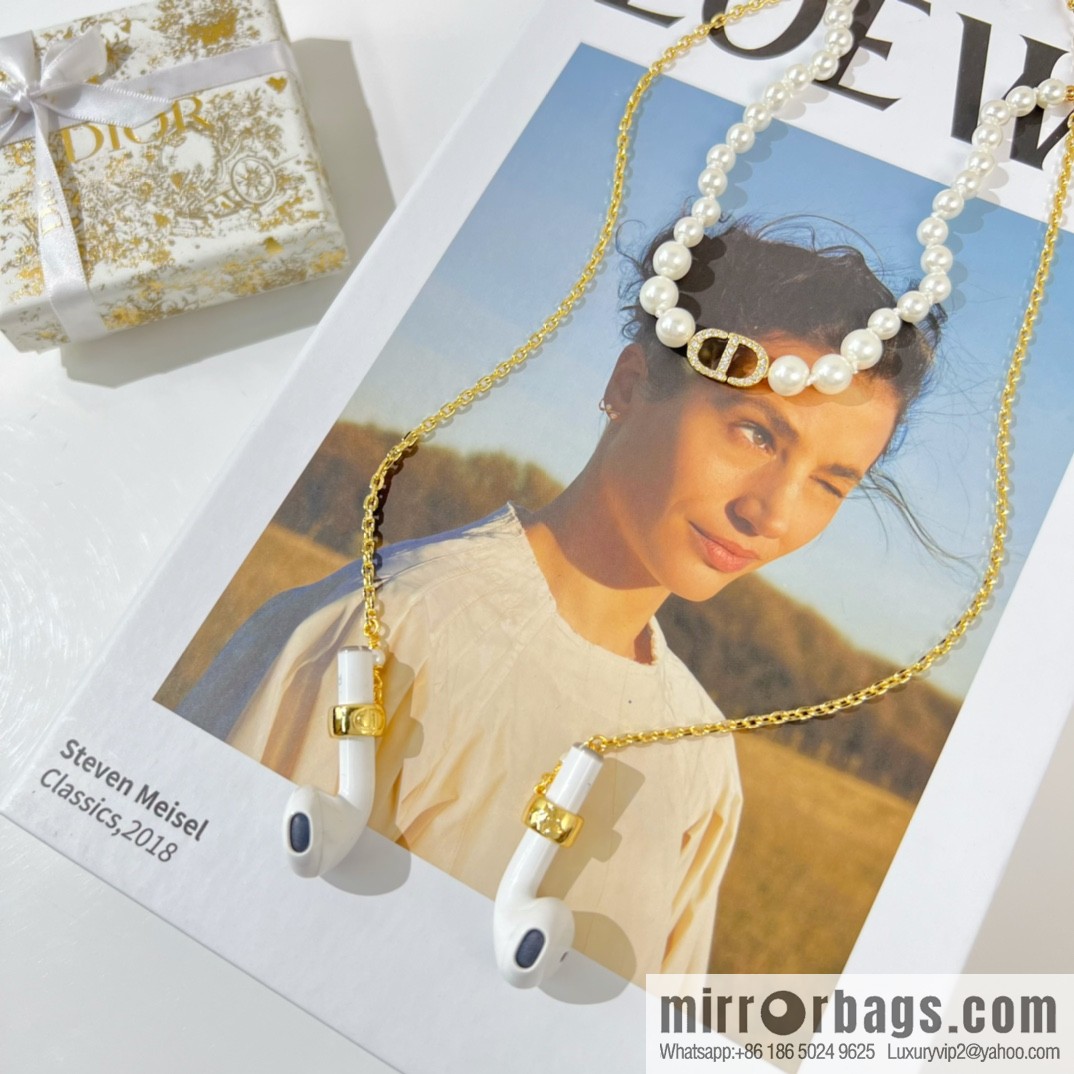 New ☑️ Dior Full Diamond CD Pearl Headphone Chain
